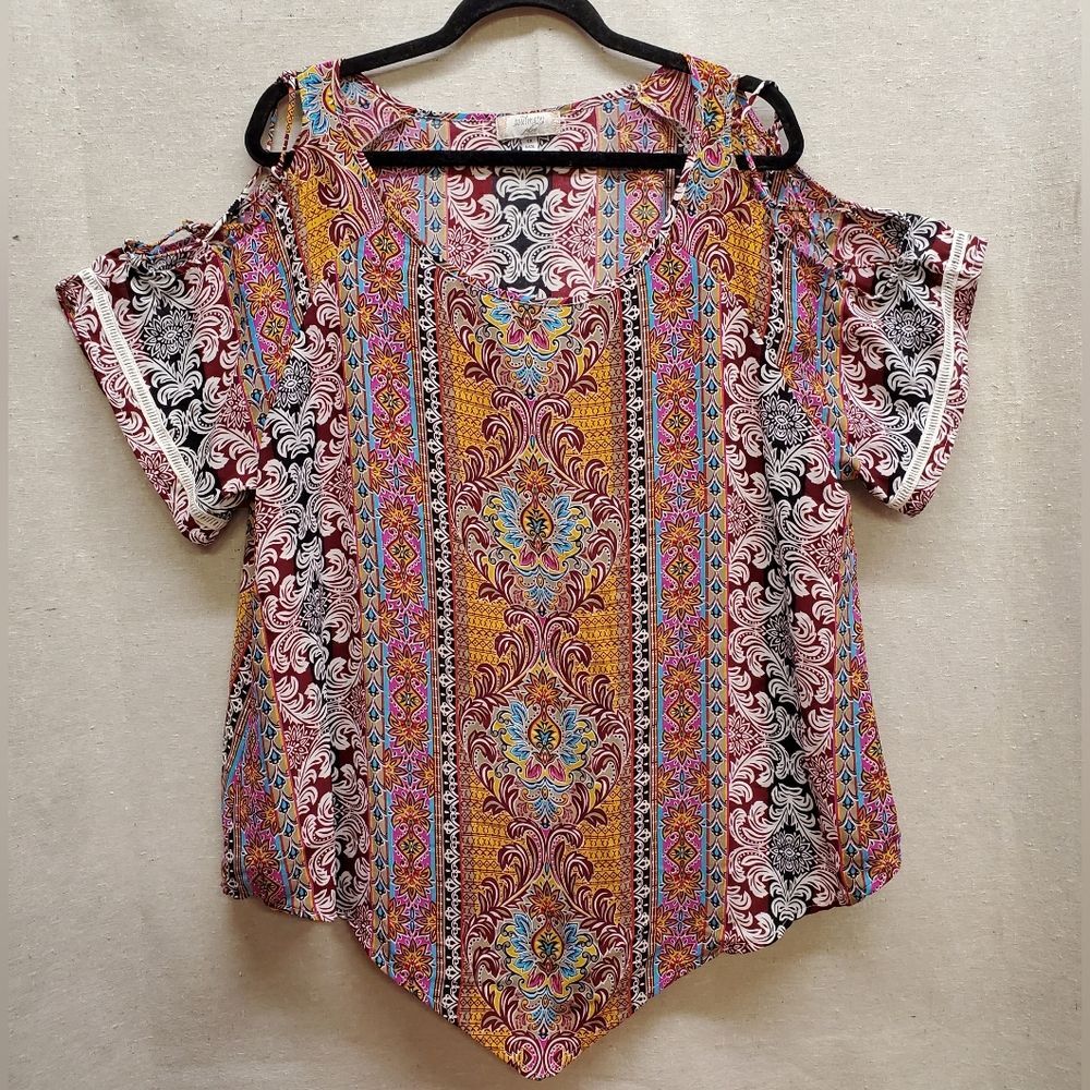 Soulmates Plus Tribe Style Top in 1X